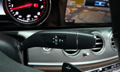 Mercedes-Benz E-Class 2020, 65931 км, за 16552.8 USD - фото 9