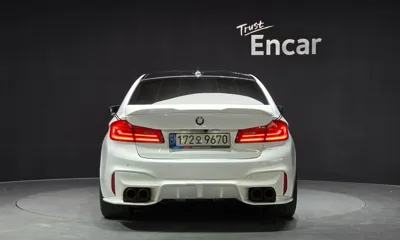 BMW M5 2018, 70316 км, за 33690.12 USD