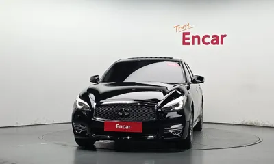 Infiniti Q70 2016, 62977 км, за 7811.47 USD