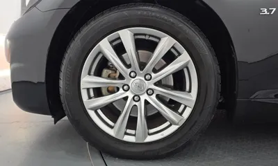 Infiniti Q70 2016, 62977 км, за 7811.47 USD