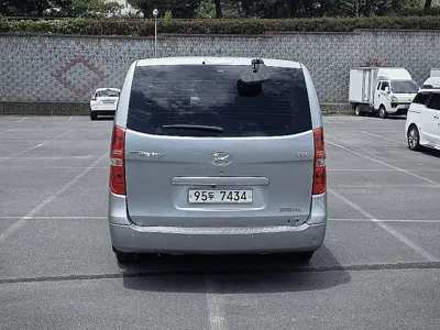 Hyundai Starex 2014, 168300 км, за 3900.5 USD