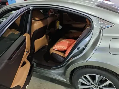 Lexus ES 2020, 28000 км, за 29439.04 USD