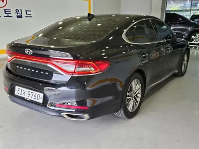 Hyundai Grandeur 2018, 58731 км, за 10618.9 USD