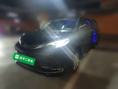 Toyota Sienna · 2021 год