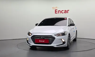 Hyundai Avante 2017, 124188 км, за 5382.7 USD