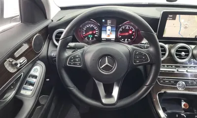 Mercedes-Benz C-Class 2018, 88937 км, за 12997.24 USD - фото 13