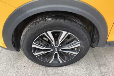 Kia kx1 Stonic 2021, 60100 км, за 8627 USD - фото 10