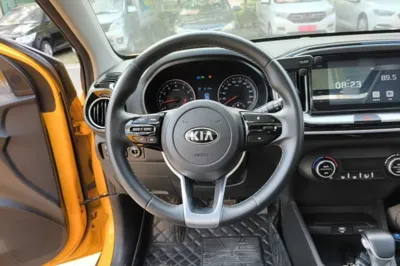 Kia kx1 Stonic 2021, 60100 км, за 8627 USD - фото 13