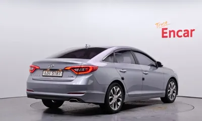 Hyundai Sonata 2015, 109761 км, за 5342.02 USD