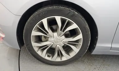 Hyundai Sonata 2015, 109761 км, за 5342.02 USD