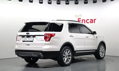Ford Explorer 2017, 110579 км, за 8208.47 USD
