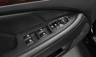 Hyundai Equus 2013, 121321 км, за 8467.9 USD - фото 27