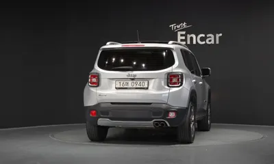 Jeep Renegade 2015, 84294 км, за 5594.59 USD