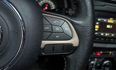 Jeep Renegade 2015, 84294 км, за 5594.59 USD - фото 19