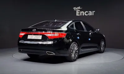 Hyundai Grandeur 2014, 194645 км, за 2317.88 USD