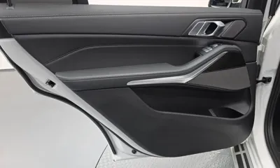BMW X7 2025, 10538 км, за 86605.42 USD - фото 25