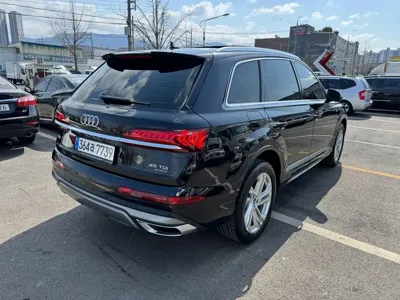 Audi Q7 2021, 57468 км, за 36290.35 USD