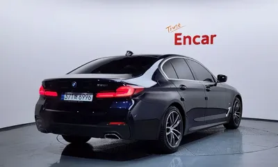 BMW 5-Series 2022, 41850 км, за 25272.42 USD