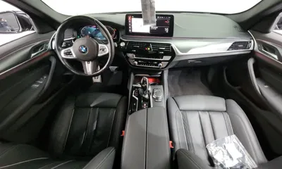 BMW 5-Series 2022, 41850 км, за 25272.42 USD - фото 7