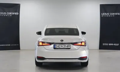 Lexus ES 2025, 13528 км, за 37440.87 USD