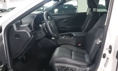 Lexus ES 2025, 13528 км, за 37440.87 USD - фото 9