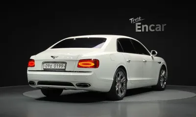 Bentley Flying Spur 2016, 91653 км, за 34291.37 USD