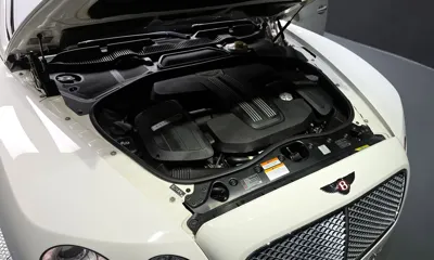 Bentley Flying Spur 2016, 91653 км, за 34291.37 USD - фото 6
