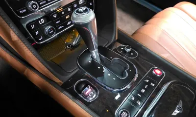 Bentley Flying Spur 2016, 91653 км, за 34291.37 USD - фото 9