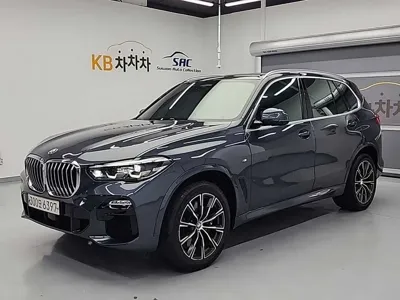 BMW X5 · 2020 год