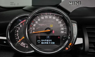 MINI Cooper Convertible 2019, 128272 км, за 9100.97 USD - фото 8