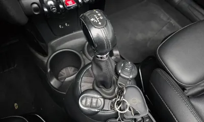 MINI Cooper Convertible 2019, 128272 км, за 9100.97 USD - фото 9