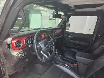 Jeep Wrangler 2020, 113000 км, за 16913.88 USD - фото 6