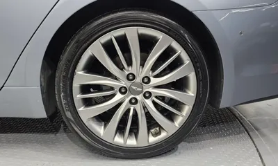 Genesis G80 2017, 105340 км, за 12351.29 USD