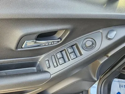 ChevroletGMDaewoo Trax 2019, 111943 км, за 4875.51 USD - фото 20