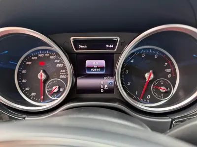 Mercedes-Benz GLS 2018, 90000 км, за 34890.71 USD - фото 8