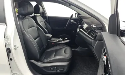 Kia Niro 2022, 104475 км, за 11684.39 USD - фото 26
