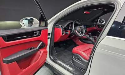 Porsche Cayenne 2023, 20797 км, за 67880.74 USD - фото 10
