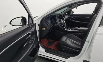 Hyundai Sonata 2020, 51033 км, за 12913.9 USD - фото 10