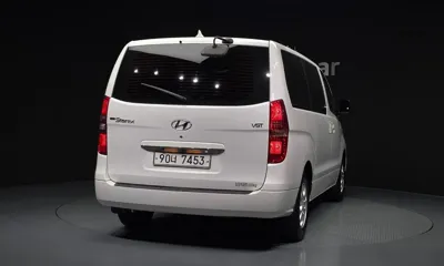 Hyundai Starex 2016, 31729 км, за 7571.35 USD