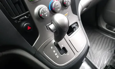 Hyundai Starex 2016, 31729 км, за 7571.35 USD - фото 9