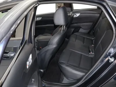 Kia K3 2022, 80283 км, за 6505.17 USD - фото 10