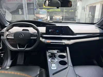 Changan UNI-V 2022, 50000 км, за 6621.41 USD - фото 6