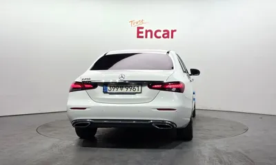 Mercedes-Benz E-Class 2021, 122285 км, за 17112.65 USD