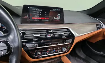 BMW 5-Series 2017, 75792 км, за 18642.51 USD - фото 14