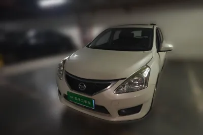 Nissan Tiida · 2014 год