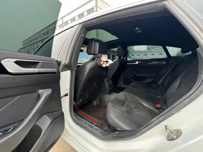 Volkswagen CC 2023, 41000 км, за 17492.91 USD - фото 8