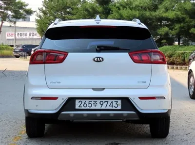 Kia Niro 2018, 115910 км, за 8131.68 USD