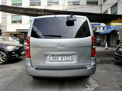Hyundai Starex 2017, 270712 км, за 2788.79 USD