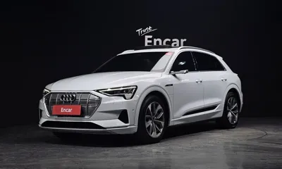 Audi e-tron · 2020 год