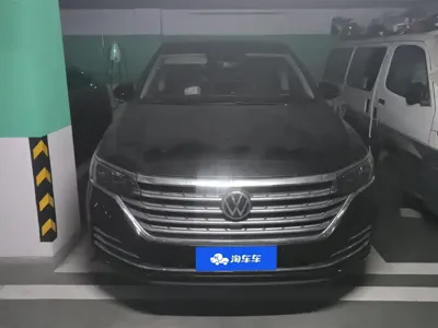 Volkswagen Viloran 2022, 17500 км, за 25637.6 USD